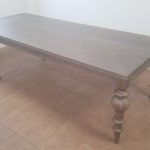 Dining table round legs